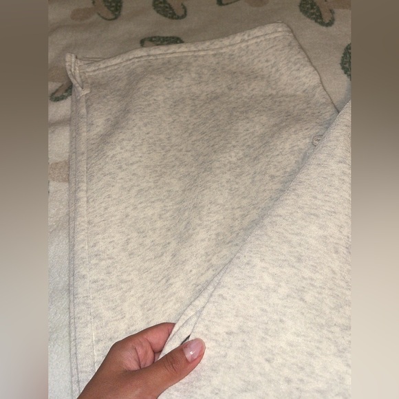 Casual wide leg gray sweatpants - Picture 2 of 9